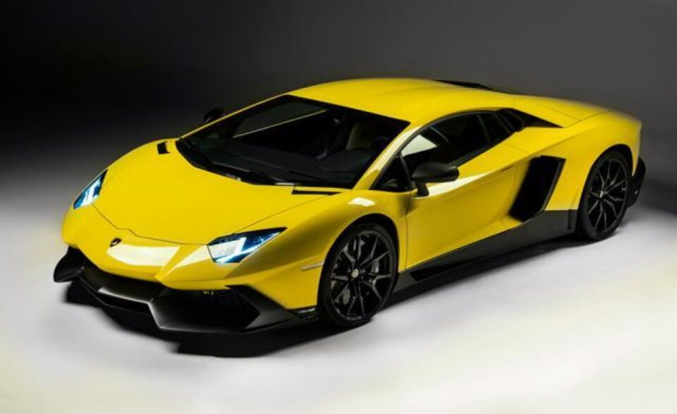 Lamborghini Aventador are o versiune de top