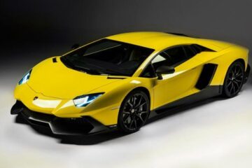 Lamborghini Aventador are o versiune de top