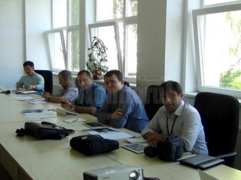 Întâlnirea a permis inițierea unor discuții privind realizarea unor parteneriate între USV și universitățile din afara țării