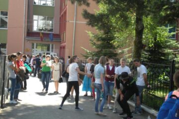 elevi examen