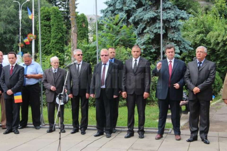 oficialități prezente