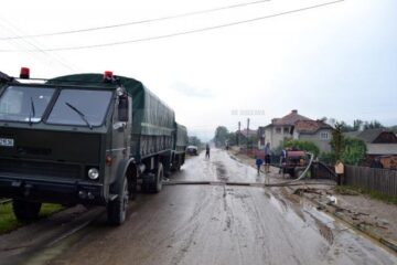 Ploile torențiale, pe alocuri însoțite de grindină, au afectat mai multe zone ale județului