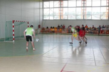12 echipe de fotbal din Fălticeni s-au întrecut în “Cupa Cartierelor”
