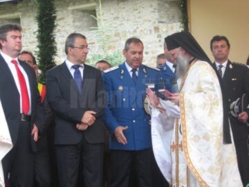 Câteva mii de pelerini l-au sărbătorit ieri pe Sfântul Voievod Ștefan cel Mare, la Mănăstirea Putna