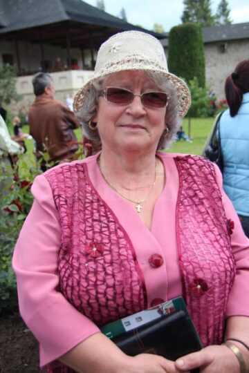 Câteva mii de pelerini l-au sărbătorit ieri pe Sfântul Voievod Ștefan cel Mare, la Mănăstirea Putna