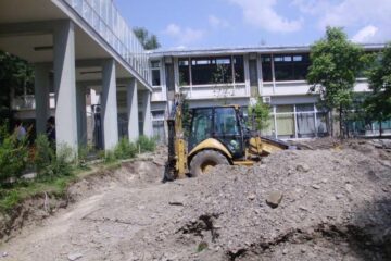 Termenul de finalizare pentru lucrările din fața corpurilor A și E este 30 iulie