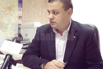 Atribuțiile de primar vor fi preluate temporar de către viceprimarul Ovidiu Doroftei