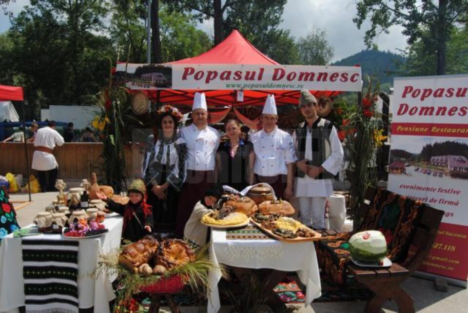 Festivalul Culinar „Barabula de Aur” s-a desfășurat în cadrul „Zilelor Humorului 2013” Festivalul Culinar „Barabula de Aur” s-a desfășurat în cadrul „Zilelor Humorului 2013”