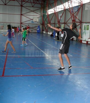 Cei mai buni jucători de badminton din țară au participat la Fălticeni la Memorialul “Gabriel Udișteanu”
