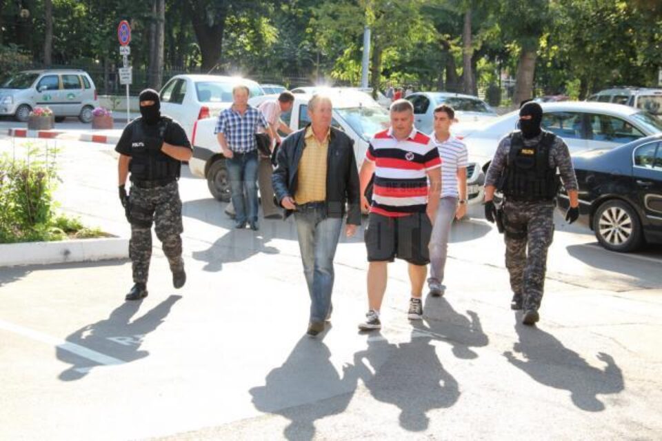 Șapte persoane au fost reținute, între acestea aflându-se și suceveanul Dan Gulei Andronic Șapte persoane au fost reținute, între acestea aflându-se și suceveanul Dan Gulei Andronic