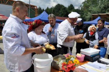 Festivalul Culinar „Barabula de Aur” s-a desfășurat în cadrul „Zilelor Humorului 2013”