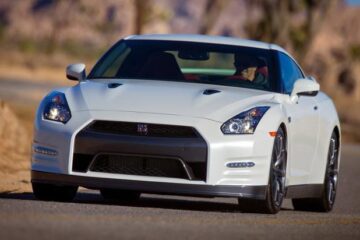 Nissan plănuiește cel mai puternic model GT-R