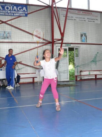 Cei mai buni jucători de badminton din țară au participat la Fălticeni la Memorialul “Gabriel Udișteanu”