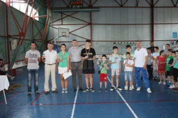 Cei mai buni jucători de badminton din țară au participat la Fălticeni la Memorialul “Gabriel Udișteanu”