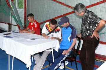 Cei mai buni jucători de badminton din țară au participat la Fălticeni la Memorialul “Gabriel Udișteanu”