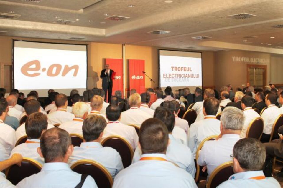 Patru suceveni, în finala concursului național Trofeul Electricianului