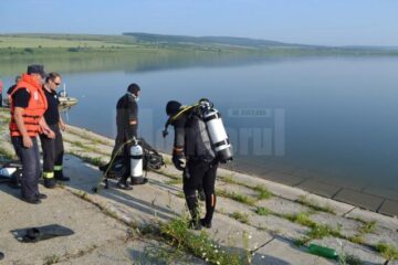Trupul adolescentului care s-a înecat miercuri în izul Lipoveni, recuperat de scafandri