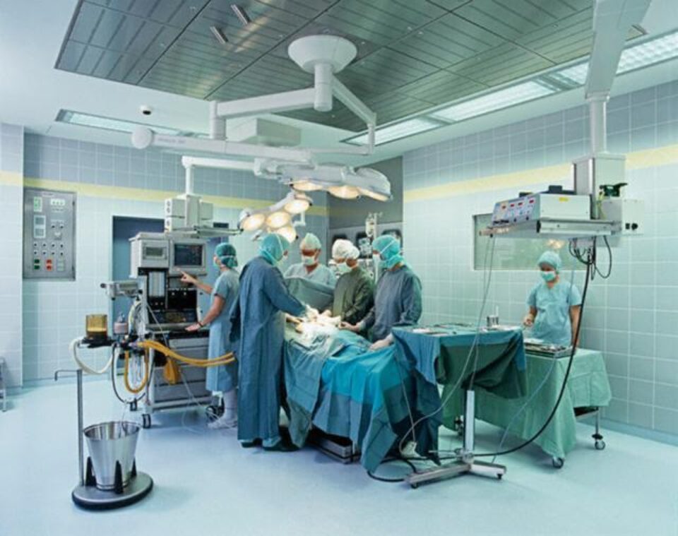 Transplant de cord la Spitalul Floreasca, donatorul fiind un băiat de 14 ani în moarte cerebrală Transplant de cord la Spitalul Floreasca, donatorul fiind un băiat de 14 ani în moarte cerebrală