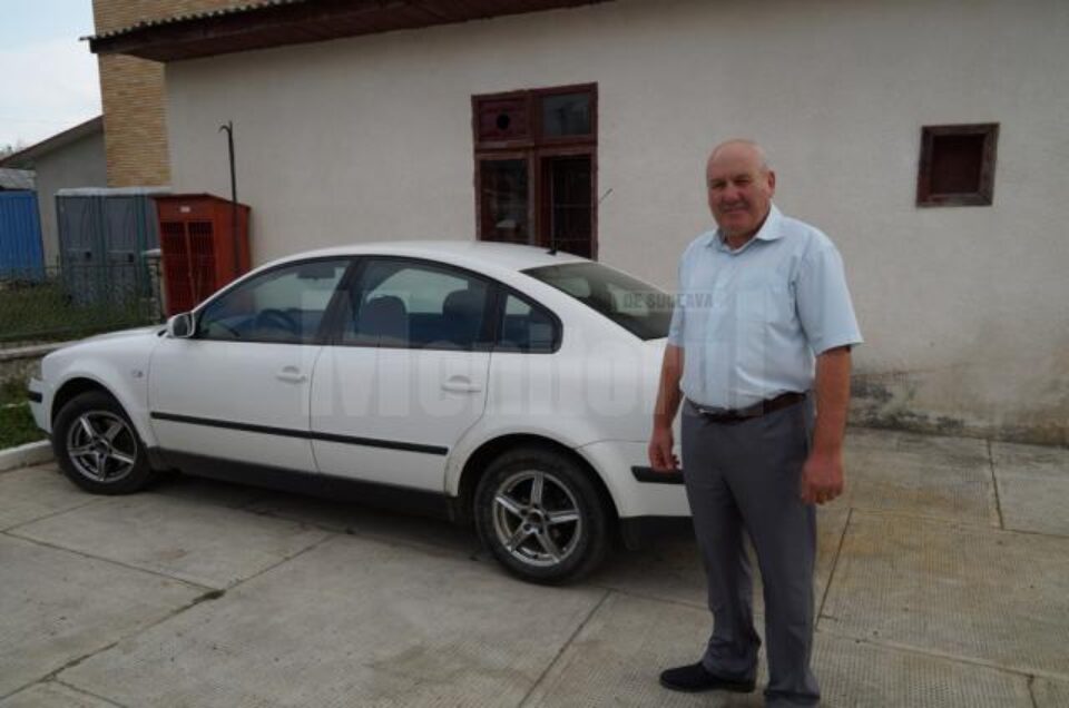 Mașina primarului din Iaslovăț, folosită la intervențiile 112 ale polițiștilor din comună