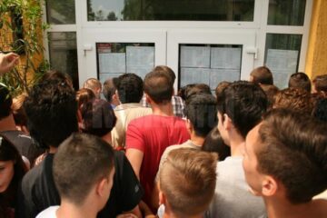 Picații de la bacalaureat se pot înscrie pentru sesiunea din toamnă a examenului