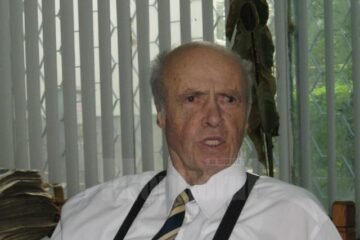 Gheorghe Acatrinei: „Această hârtie nu are nici o valoare, iar zilele lui Corneliu Vadim Tudor în PRM sunt numărate”