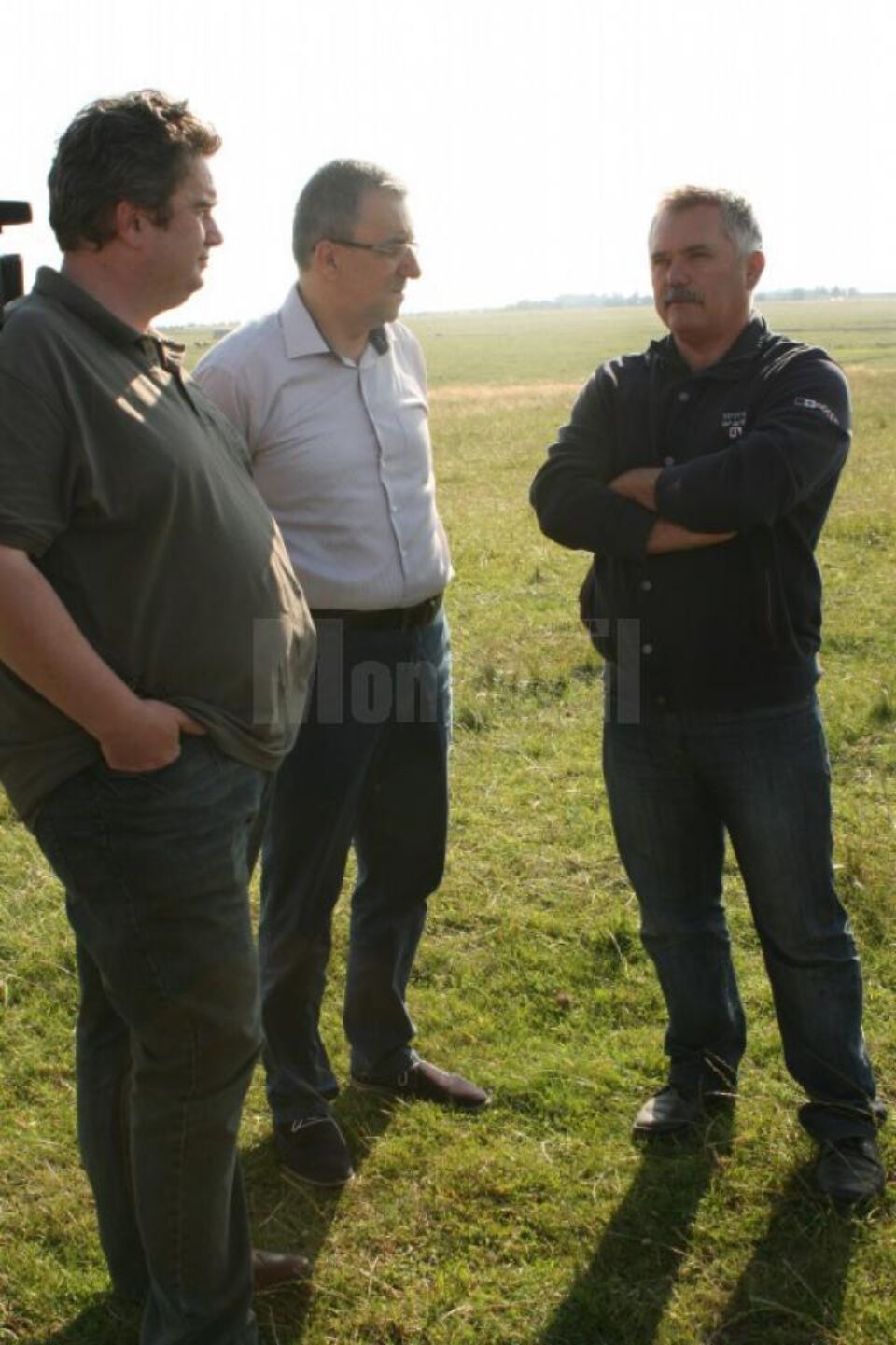 Presedintele CJ Suceava, Cătălin Nechifor, prefectul Florin Sinescu și pilotul implicat în accident