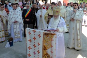 O nouă biserică târnosită, la Cimitirul Pacea Nou