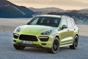 Porsche crește producția de modele Cayenne și Panamera