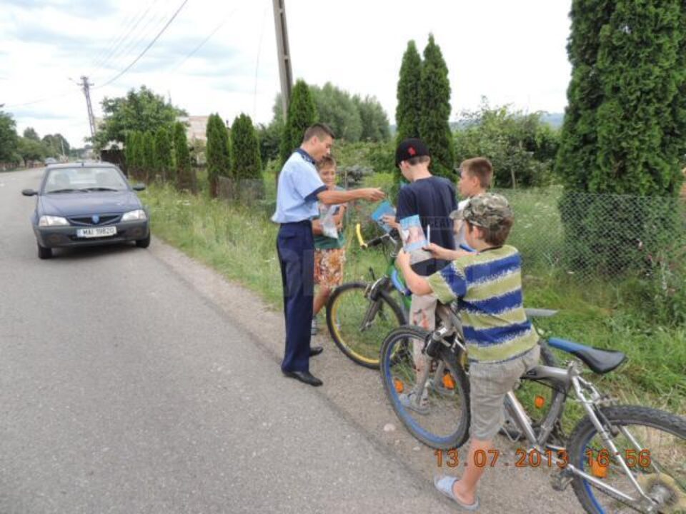 Minorii bicicliști au nevoie de o minimă instruire privind regulile de circulație pe un drum public Minorii bicicliști au nevoie de o minimă instruire privind regulile de circulație pe un drum public
