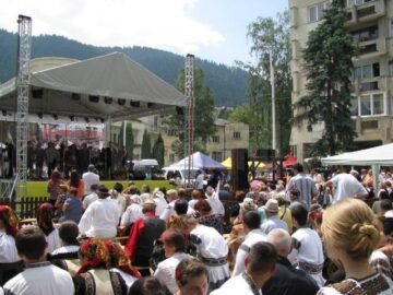 Festivalul ”Întâlniri bucovinene”, unicul festival din Europa dedicat bucovinenilor de pretutindeni