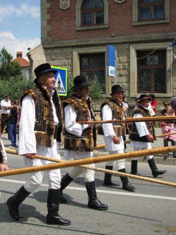 Festivalul ”Întâlniri bucovinene”, unicul festival din Europa dedicat bucovinenilor de pretutindeni