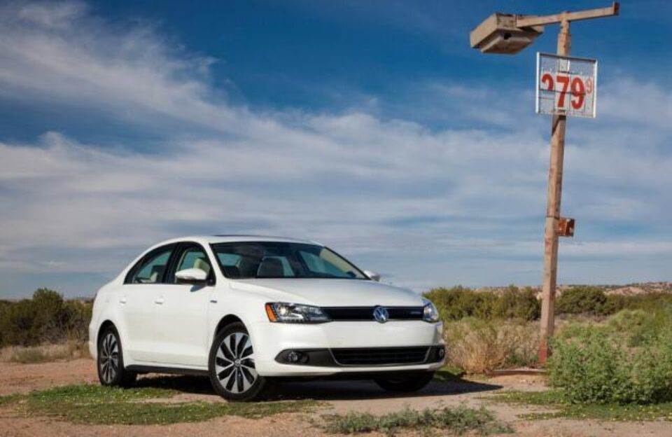Volkswagen Jetta are prima versiune hibrid