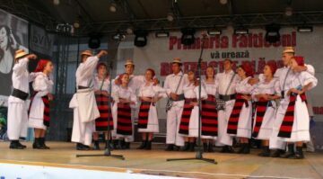 Ansamblul „Cununița Săsarului”