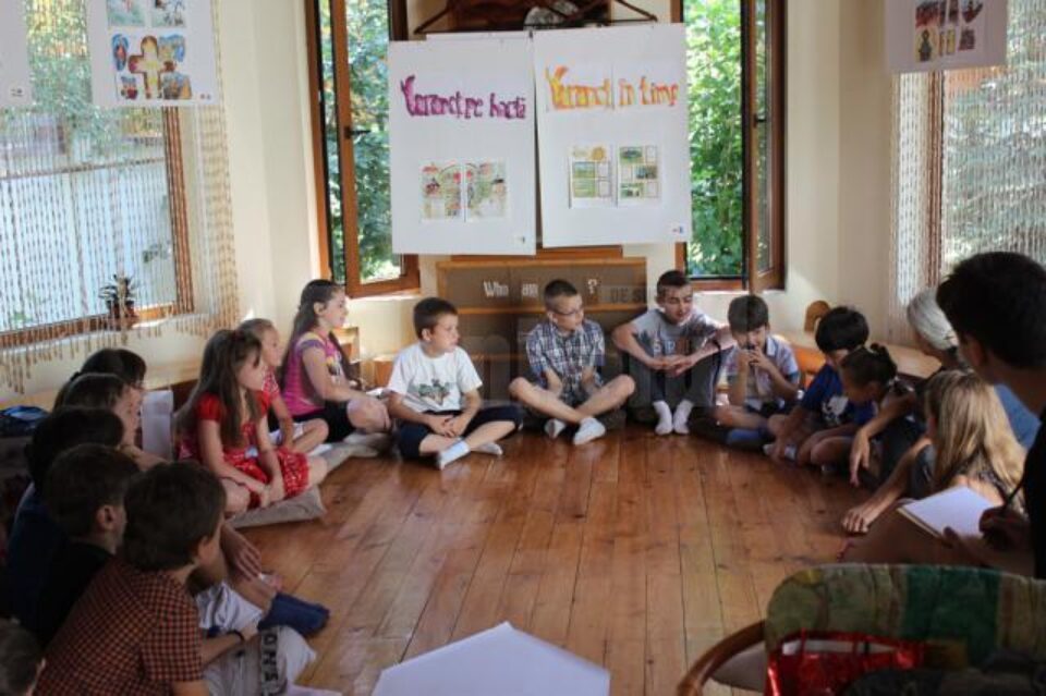 Tabără de limbă engleză pentru încurajarea descoperirii patrimoniului mondial UNESCO, la Gura Humorului