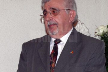 Profesorul Neculai Sturzu, cetățean de onoare al municipiului Fălticeni