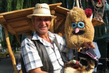 Vasile Neamțu, meșterul „Strâmbă - Lemne”