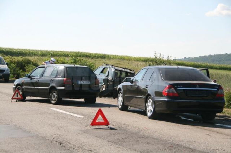 Cele trei mașini implicate în accident