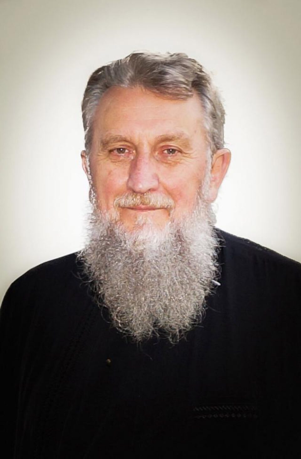 Pr. dr. Vasile Mihoc, profesor la Facultatea de Teologie „Andrei Șaguna“ Sibiu Pr. dr. Vasile Mihoc, profesor la Facultatea de Teologie „Andrei Șaguna“ Sibiu