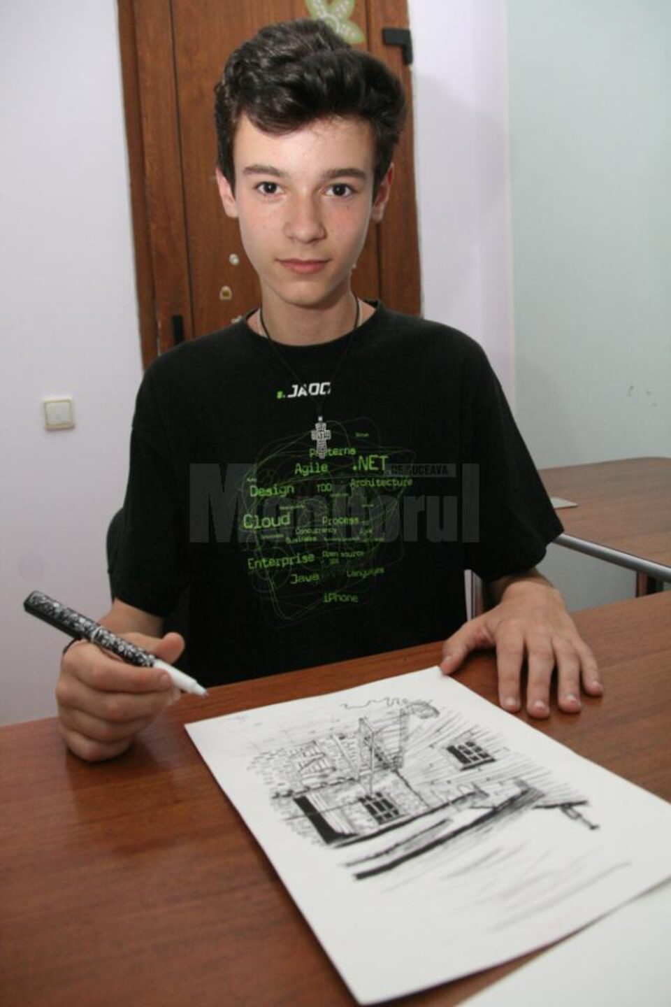 Nicolae Titus Ungureanu este elev în clasa a IX-a, la Colegiul de Artă „Ciprian Porumbescu”, secția arhitectură Nicolae Titus Ungureanu este elev în clasa a IX-a, la Colegiul de Artă „Ciprian Porumbescu”, secția arhitectură