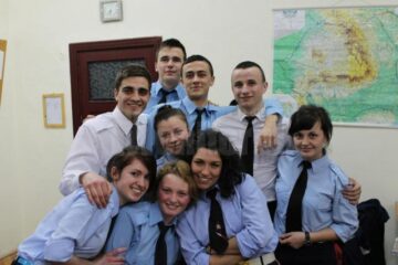 O elevă din Suceava a intrat prima la Academia Tehnică Militară București