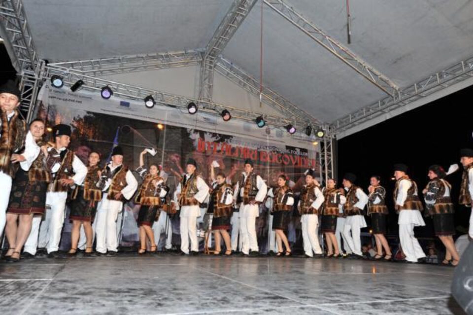 Arcanul Fundu Moldovei - Locul I - Ansambluri de cântece și dansuri