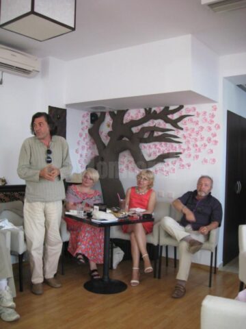 Lansări de carte la Cafenea & Ceainărie Sakura