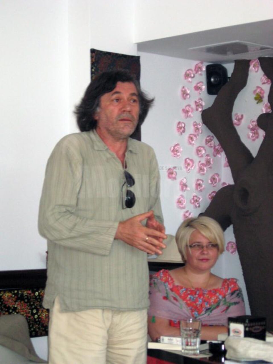 Lansări de carte la Cafenea & Ceainărie Sakura
