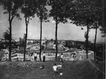 Cetatea în anii 50 și 60, înainte de debutul marilor lucrări din 1962