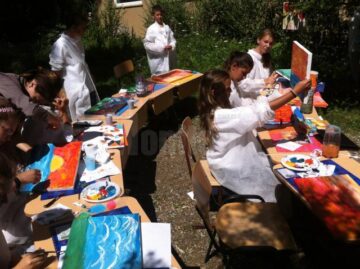 Elevi din Ipotești au avut un program atractiv și interesant în cadrul Școlii de vară „Surprizele vacanței”