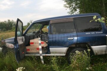 Autoturismul de teren a fost indisponibilizat, iar țigările, confiscate