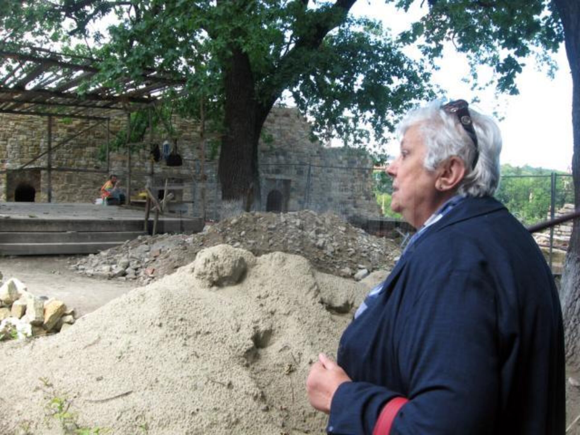 Cum a fost salvată Cetatea de Scaun a Sucevei de cutremurul din 1977