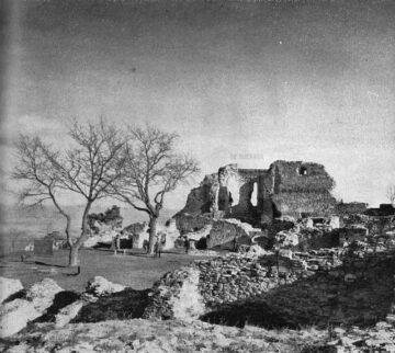 Cetatea în anii 50 și 60, înainte de debutul marilor lucrări din 1962