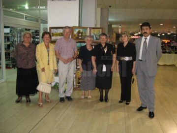 Expoziția de pictură „O pată de culoare” etalează 35 de lucrări
