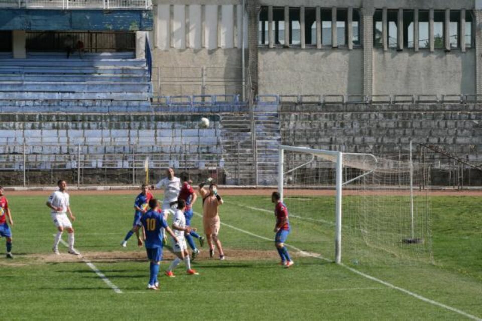 Primăria Suceava va sprijini pe viitor doar o singură echipă de fotbal Primăria Suceava va sprijini pe viitor doar o singură echipă de fotbal